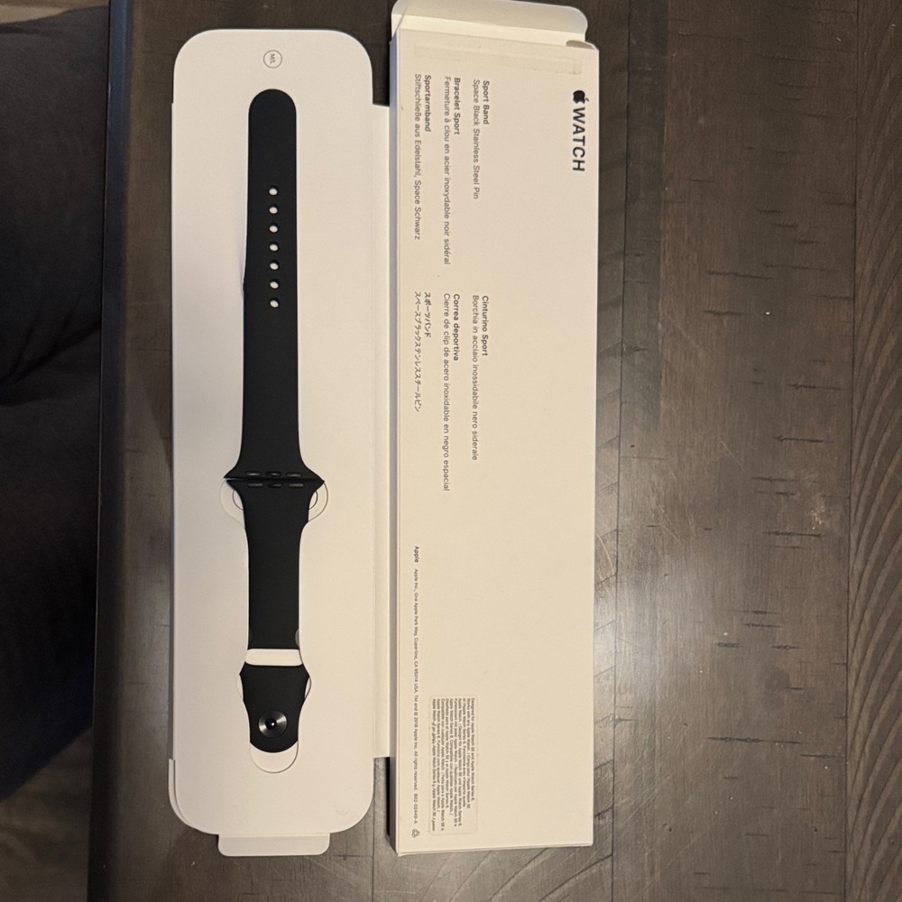 Apple Watch Sport Band - Black - M/L